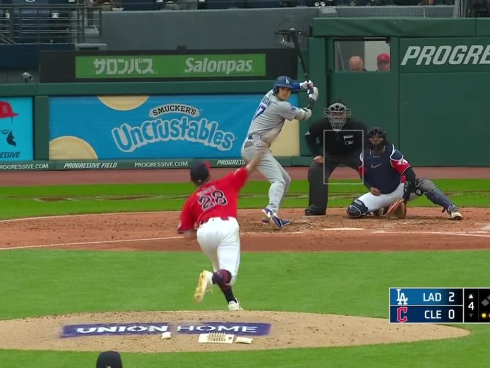 MLB／大谷翔平連 3 場開轟第 20 發全壘打出爐再創紀錄！反方向「打歪」照樣飛出去！
