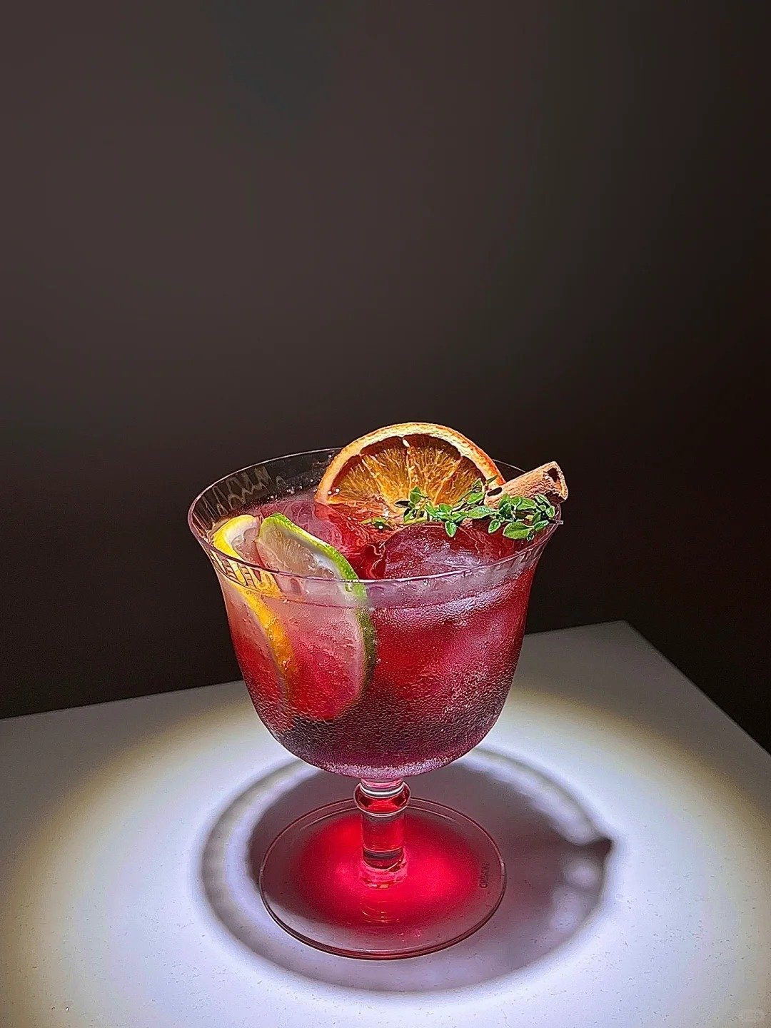 2025 紅酒調酒超商配方酒譜 5 大 PTT 推薦:加雪碧、烏龍茶⋯保證喝一次就愛上!
