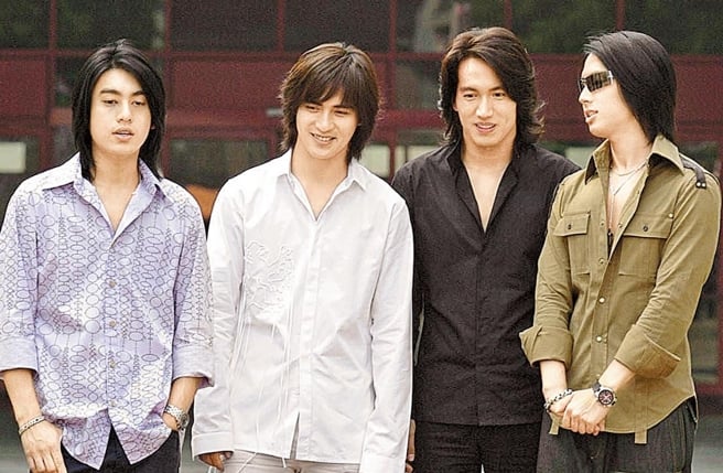 F4