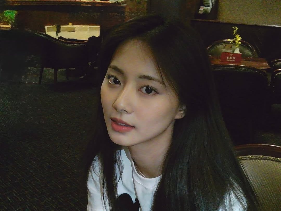 TWICE 周子瑜回台灣會面音樂大亨陳澤杉！單飛發展機會引熱議！