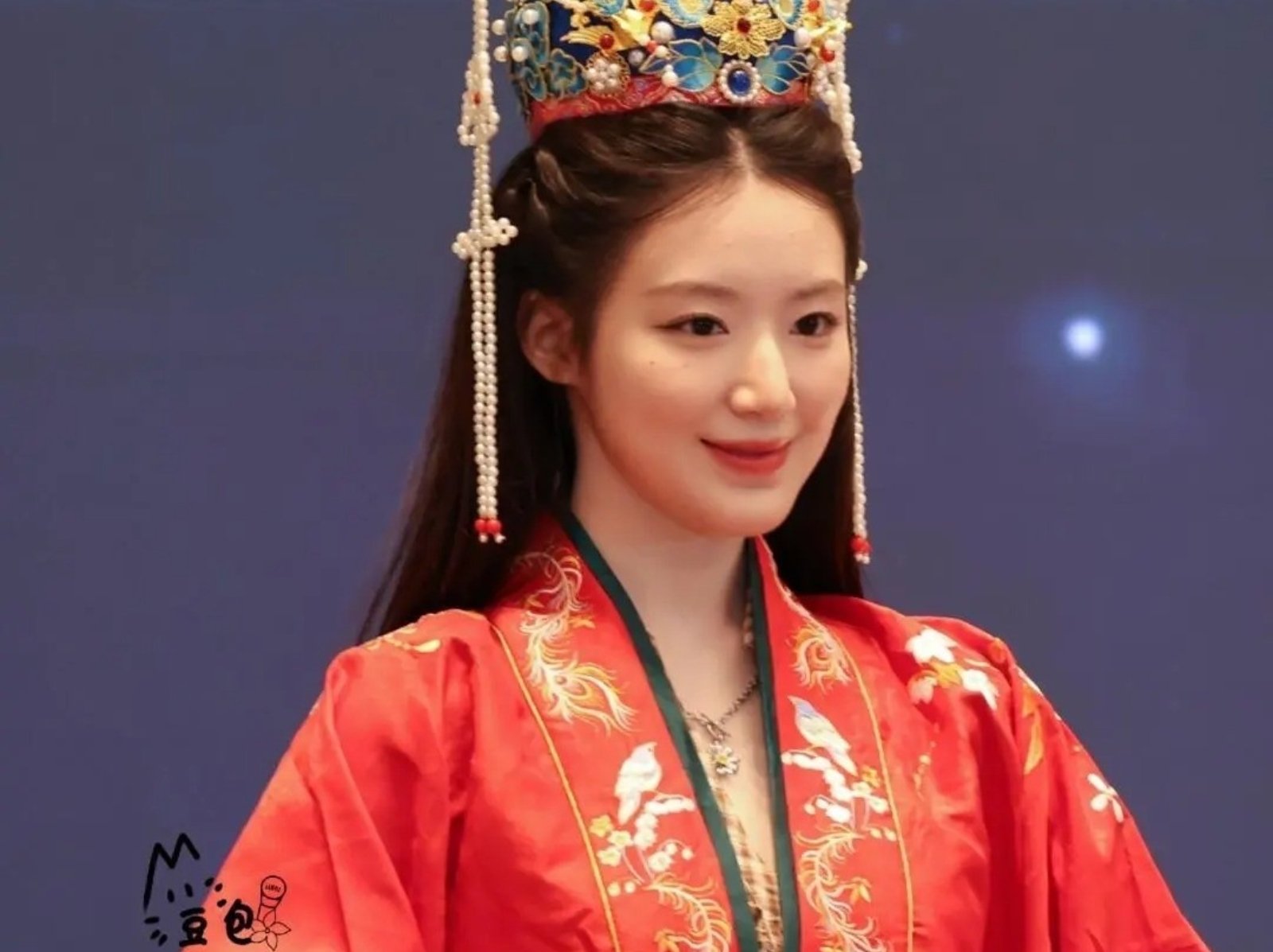 i-dle／(G)I-DLE 舒華身高 161 台灣簽售會換古裝驚艷全場！引粉絲敲碗演仙俠劇！