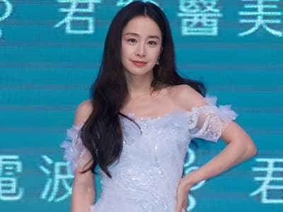 金泰希身高 163 凍齡登台｜親曝保養秘訣＋君綺電波療程全解析＋敏感肌保養推薦必看攻略！