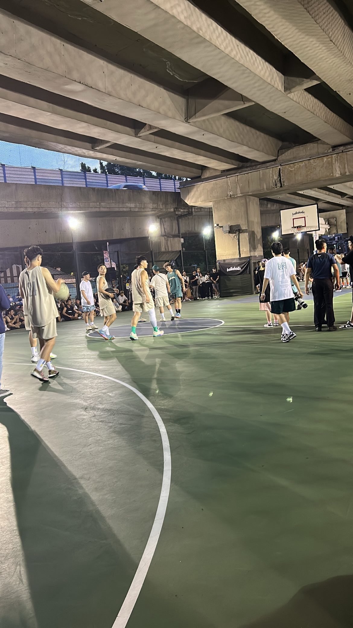 日本超火街球品牌 ballaholic 完整介紹一次看!二度來台快閃、成員都要超會打籃球?