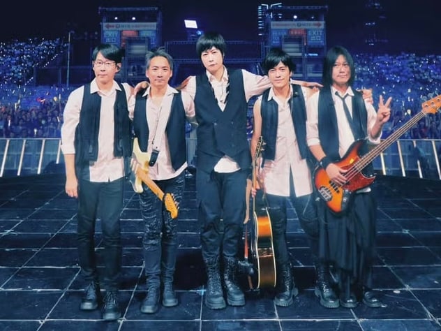 五月天哈爾濱演唱會登熱搜！石頭收歌迷「大蟑螂」圖嚇瘋：「永遠的惡夢！」