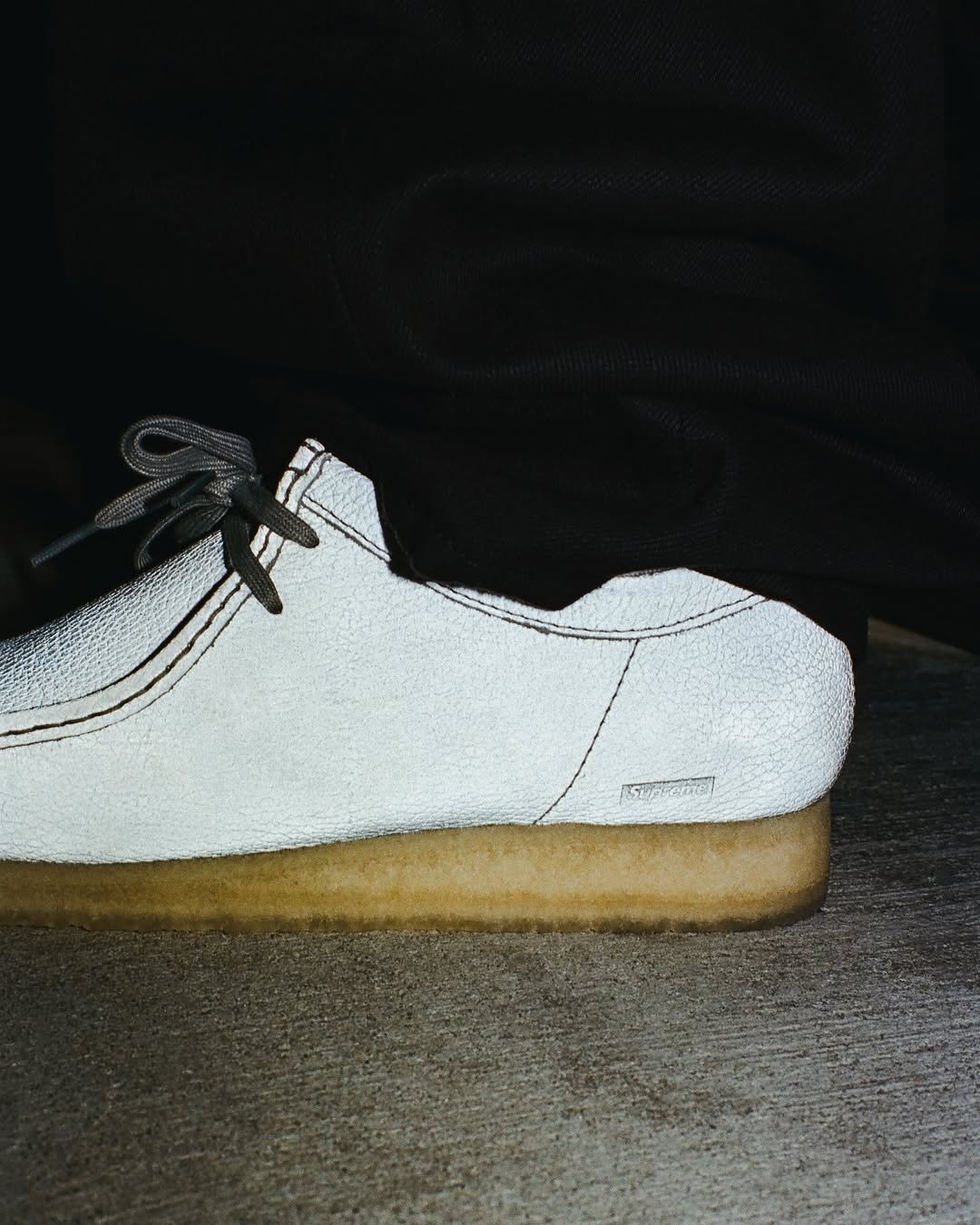 Supreme x Clarks Originals 聯名登場!三款配色&發售詳情完整公開!