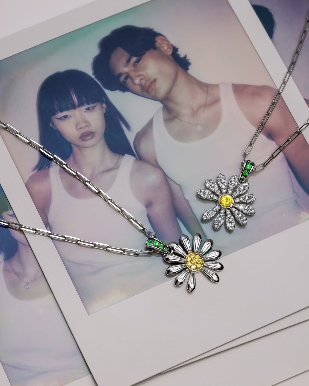 G-Dragon 再次攜手 Jacob & Co. 推出限量聯名!PEACEMINUSONE 小雛菊項鍊發售詳情一覽!