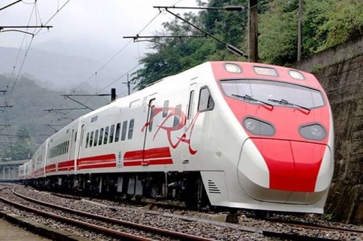 台鐵票價正式調漲!全新費率、票券制度一次看!