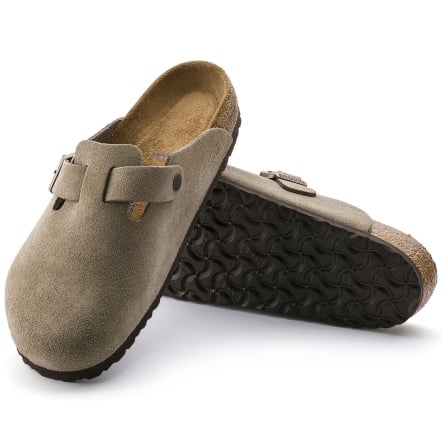 2025 年盤點 10 雙穆勒鞋款推薦!Clarks、ARTICLE NO.、Roa 等高顏值鞋款一次看!