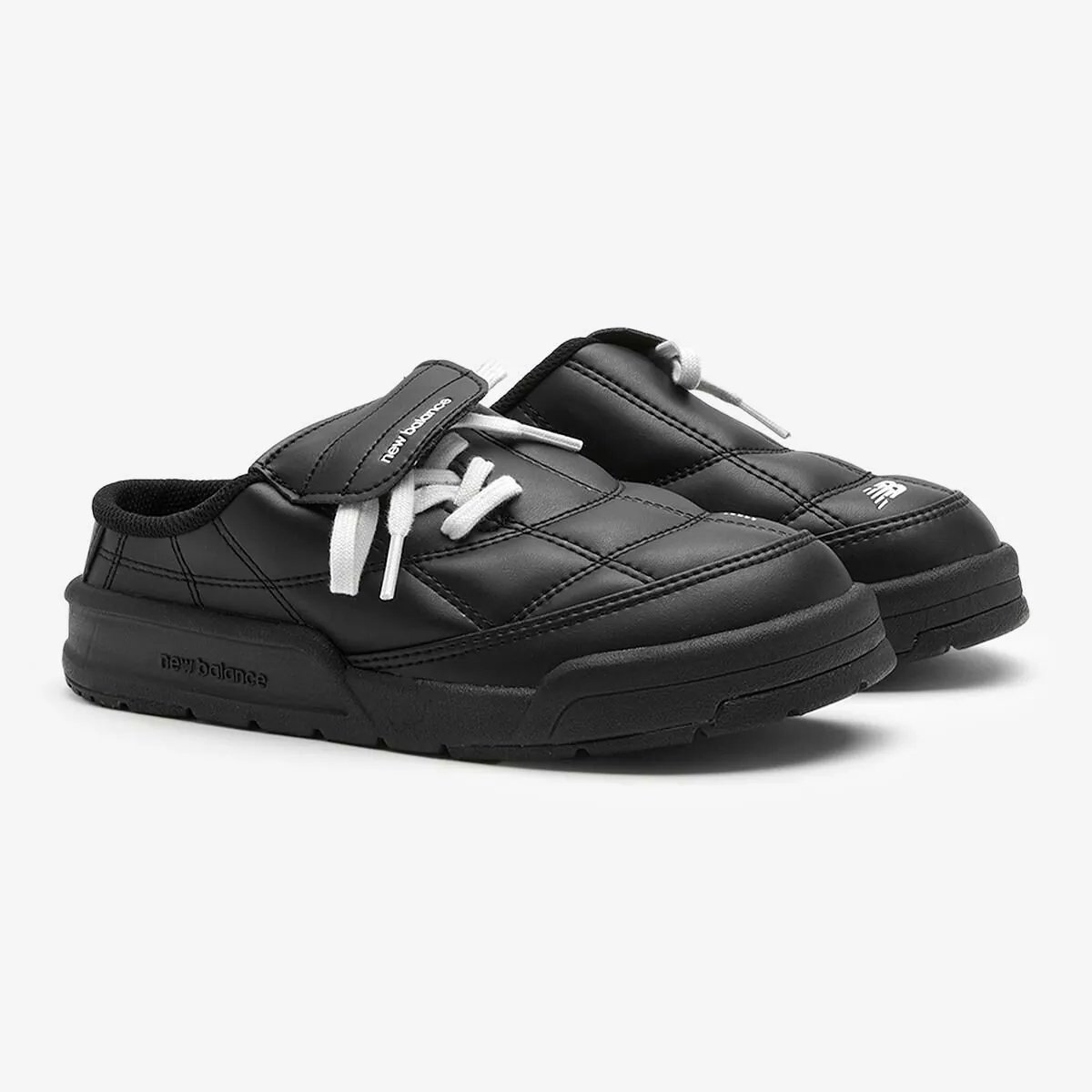 2025 年盤點 10 雙穆勒鞋款推薦!Clarks、ARTICLE NO.、Roa 等高顏值鞋款一次看!