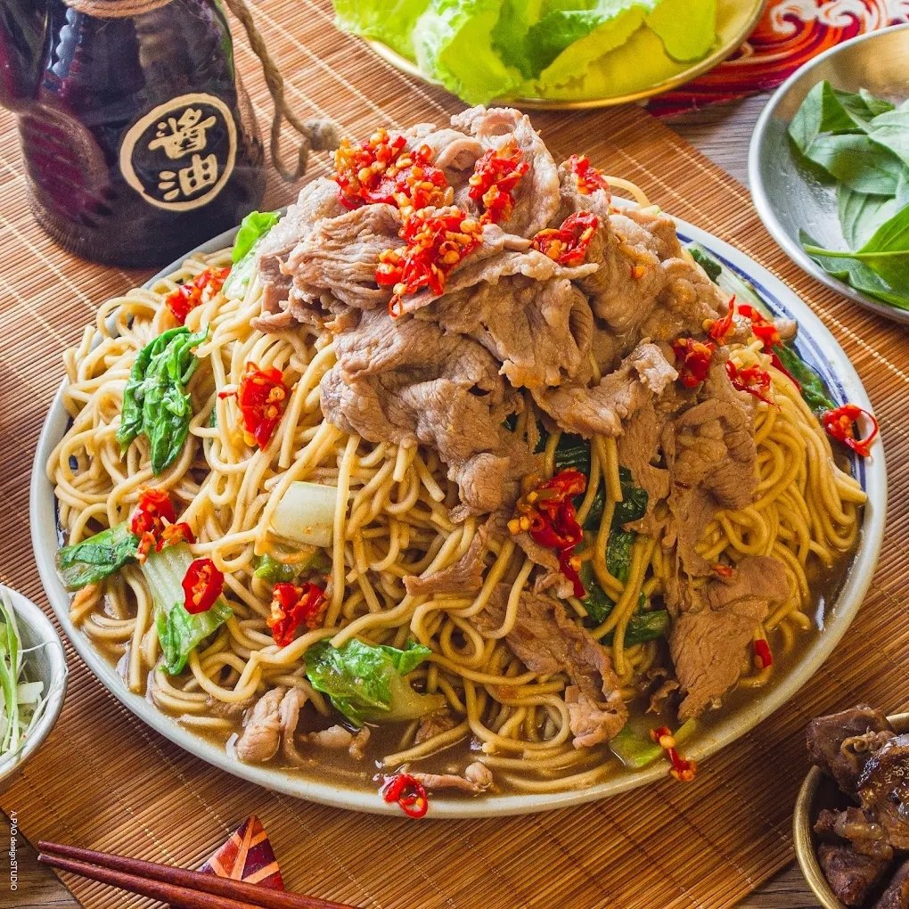 2025 全台巨無霸美食總整理｜店家、地址、價格一次看！
