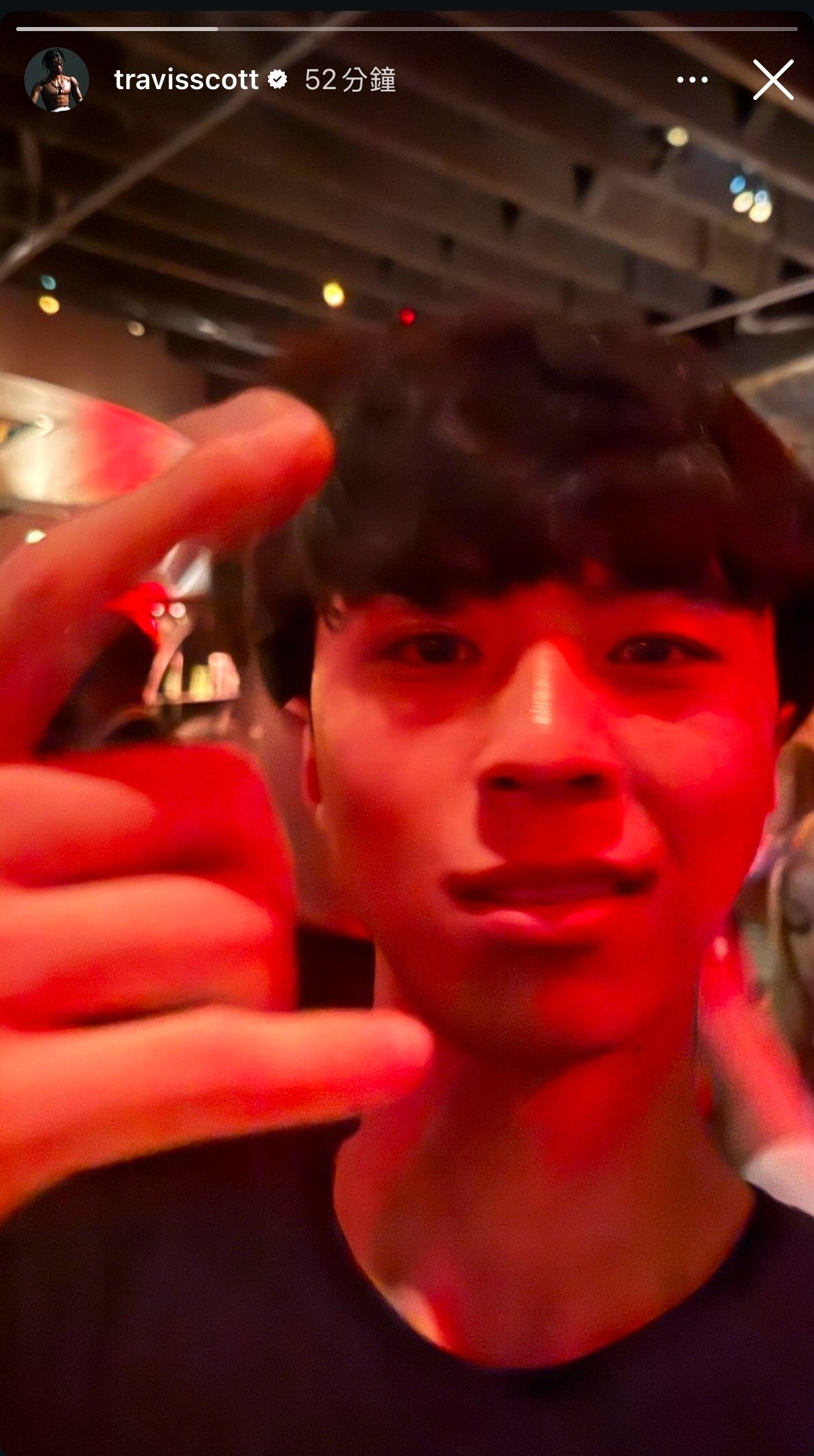 最強高中生 Ray「名人解鎖紀錄」:Travis Scott、Central Cee、金卡戴珊⋯10 位大咖明星夢幻同框!