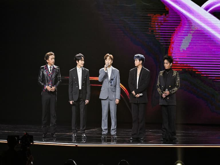 金曲 36／〈星期五晚上〉勇奪年度歌曲！Energy 出道 23 年首度摘金感慨「唱跳時代來臨了！」