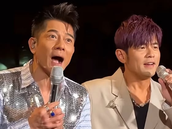 周杰倫演唱會邀郭富城當嘉賓！睽違 18 年合體引粉絲嗨翻：「回憶殺！」
