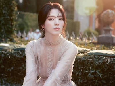 韓韶禧化身大學老師，自掏腰包買電腦送學生引網讚爆：「人美心也美！」