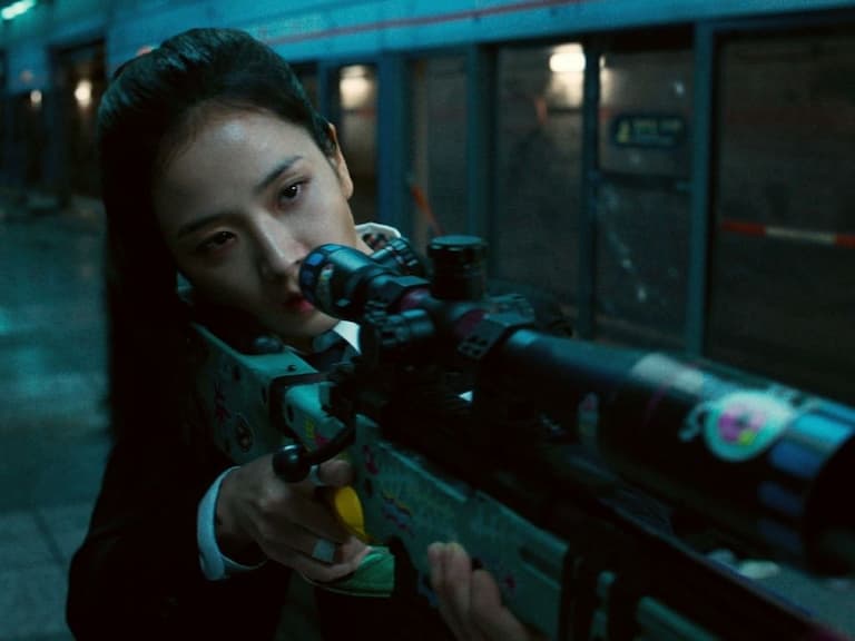 《全知讀者視角》台灣上映倒數!NANA 吊鋼絲、Jisoo 化身帥氣高中生⋯亮點一次看!
