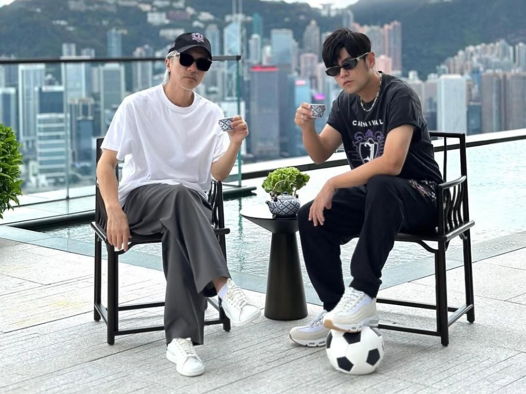 周杰倫同框周星馳！腳踩「少林足球」疑似暗示合作計畫！