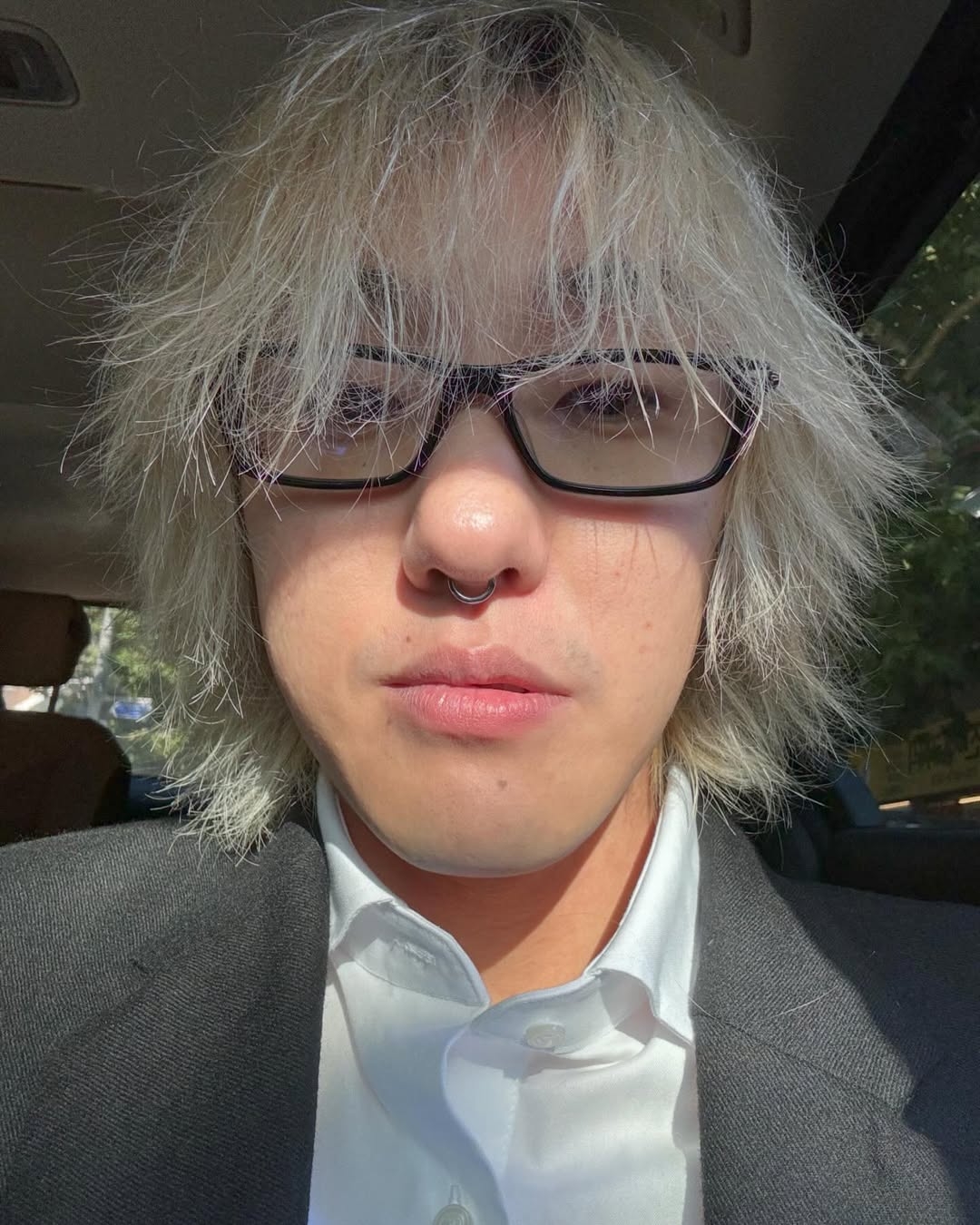 TWICE 彩瑛與男友 Zion.T 濟州島約會照曝光!粉絲直呼:「美到像拍電影!」
