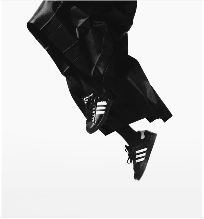 Jennie 出鏡 adidas Superstar 形象大片!與 Anthony Edwards 等多位巨星同台演出!