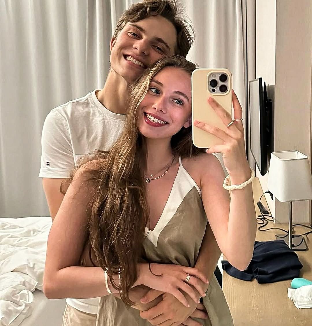 F1賽車手女友大公開!法拉利 Charles Leclerc、麥拉倫 Oscar Piastri⋯等 5 位男神另一半不輸女明星!