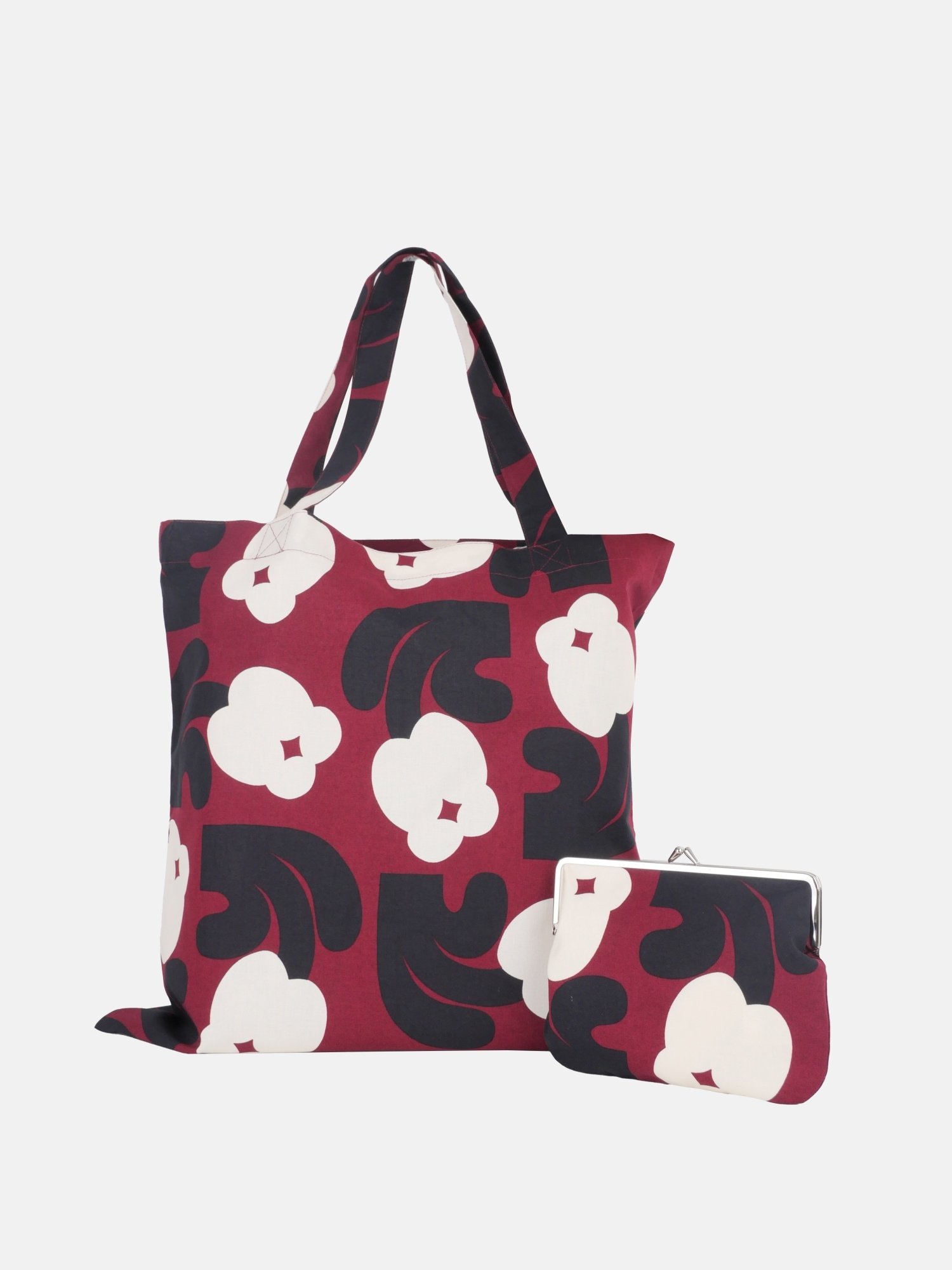 Marimekko 《Field of Flowers 花間藝境》展覽及期間限定店於 7月8日-14日 在台北新光三越 A11 館一樓開設