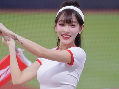 林襄曾答應扮女友小鐘女友回家過年！突變卦原因曝光掀討論！