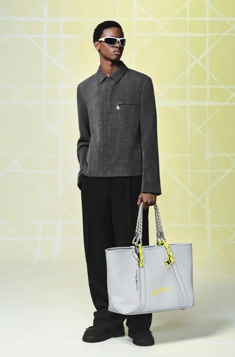 Dior x Lewis Hamilton 秋冬聯名系列登場!豹紋、霓虹設計打造「非洲未來主義」時尚!