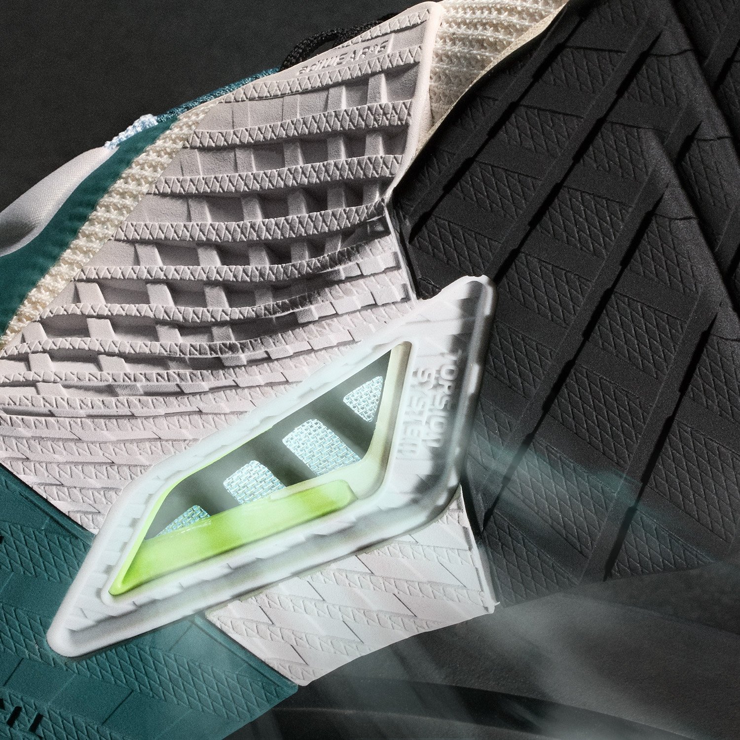 adidas全新POWER系列訓練服飾攜手奧運田徑選手楊俊瀚共同升級，新款重訓鞋DROPSET 3 穩定支撐，持續專注挑戰 練就更強的你！