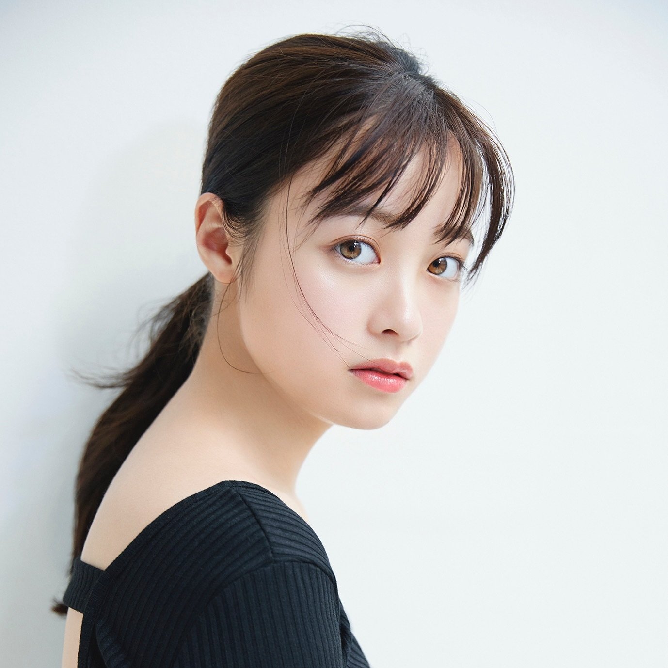 橋本環奈爆出和中川大志結婚！秘戀 3 年淚崩答應求婚引熱議！