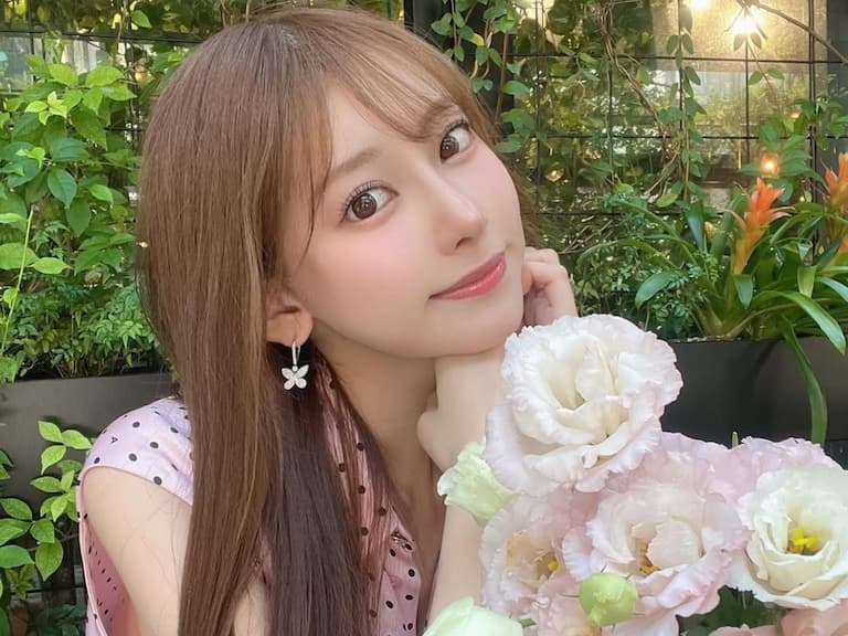 楓富愛從小就觀摩AV！「九頭身女神」自帶M屬性成腿控最愛！【老司J開車】