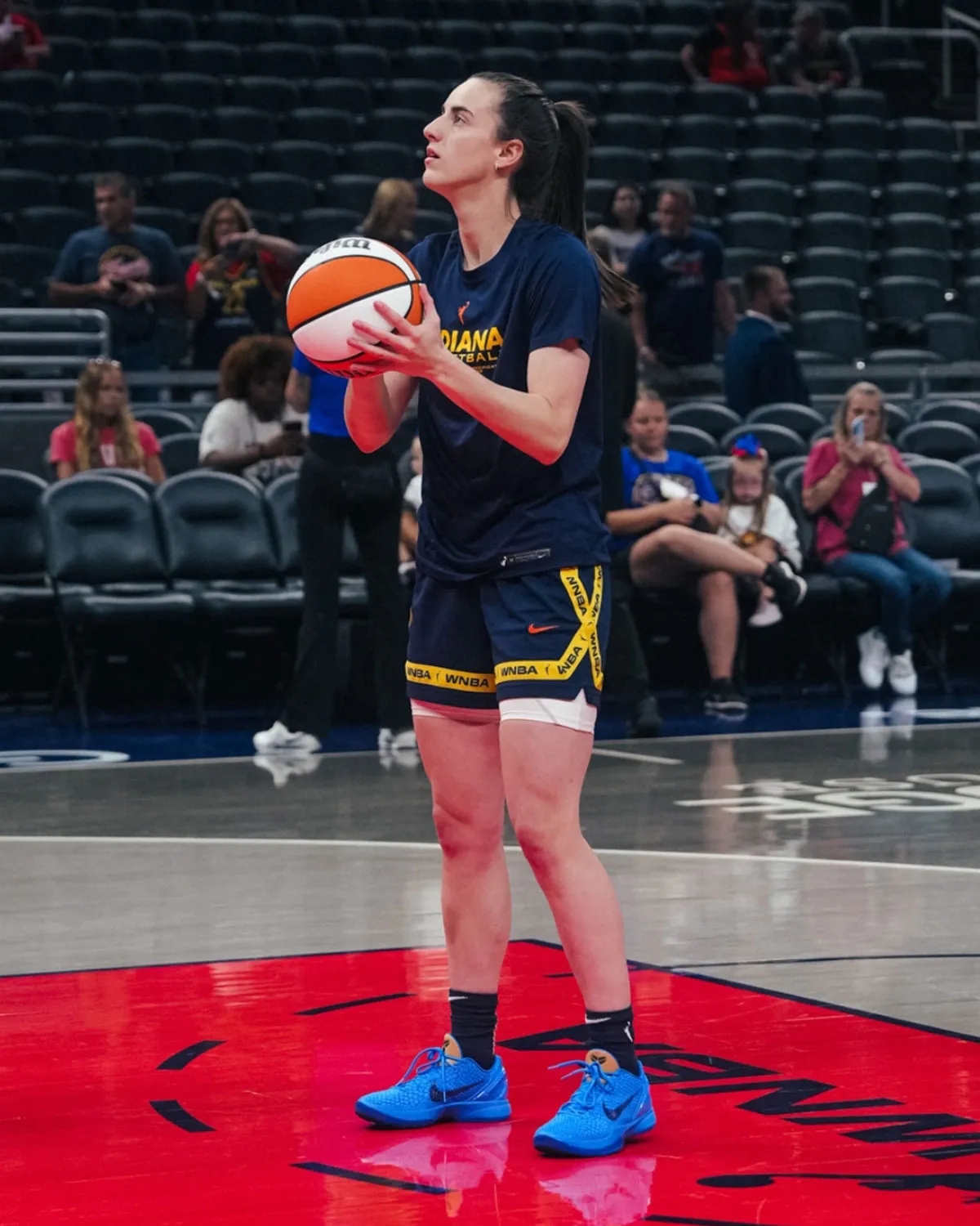 WNBA 球星 Caitlin Clark 最新話題鞋款!Nike Kobe 6 Protro「餅乾怪獸」實戰亮相!