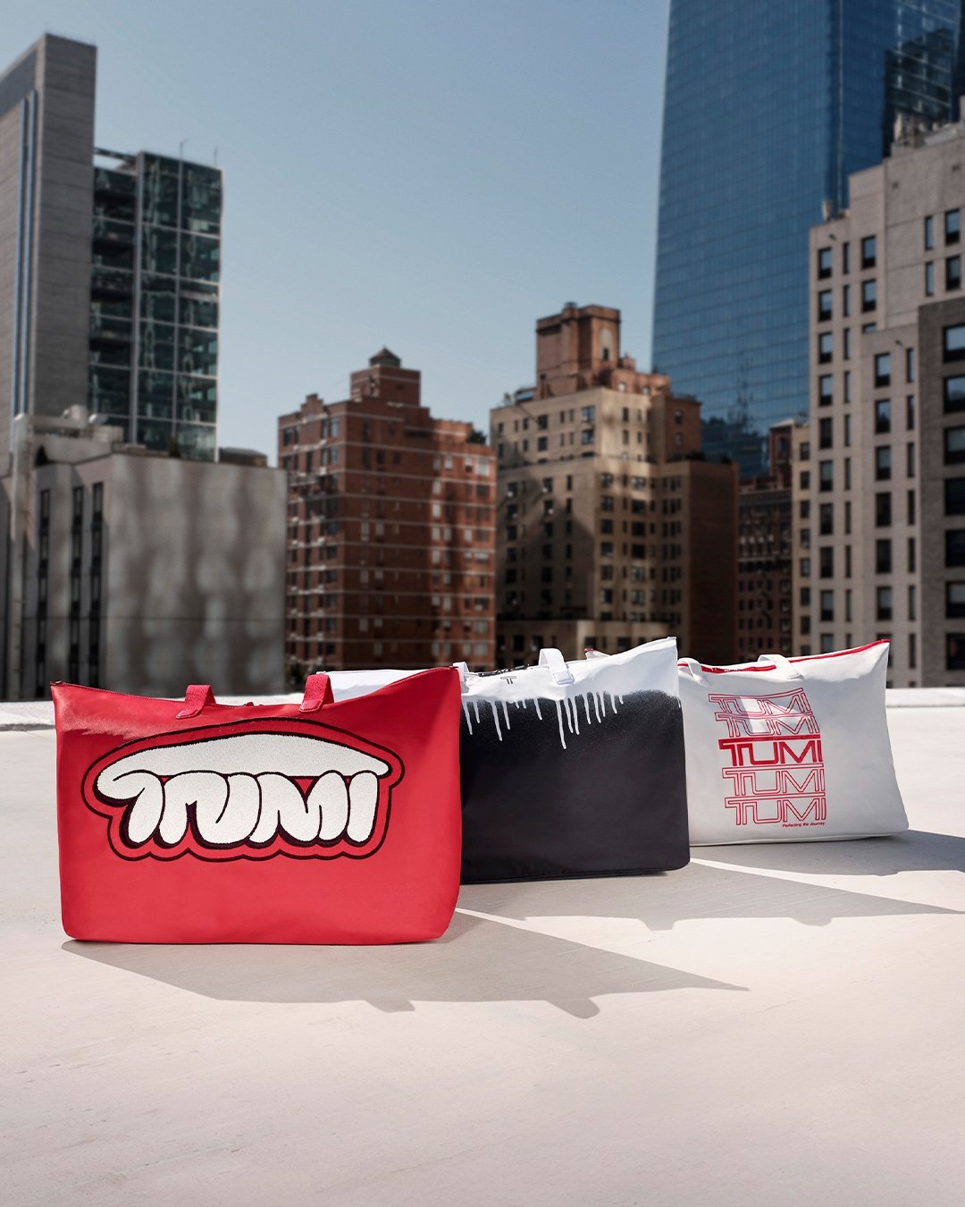 TUMI 2025 秋季系列正式登場!50 週年限定色系、電光藍首發包款⋯一次看!