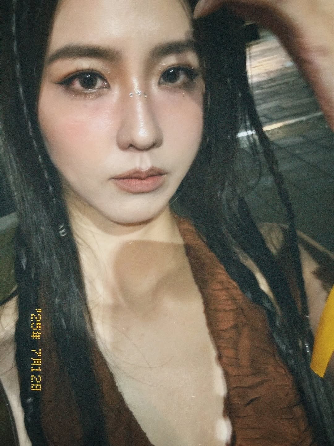 周曉涵 IG 曬朝聖 GD 演唱會自拍照!造型妝容撞臉 Jisoo 引熱議!