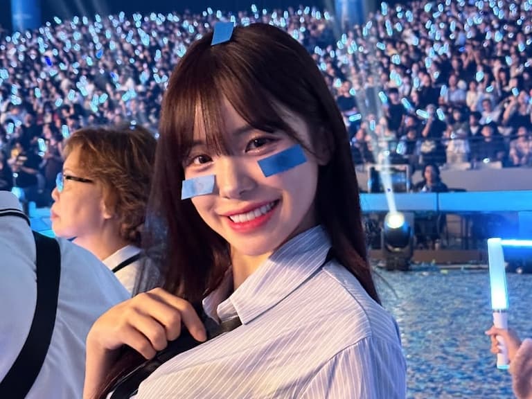 李多慧朝聖五月天演唱會!Threads 誤寫「小巨蛋」火速更正,道歉舉動被讚超可愛!