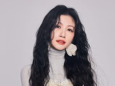 李千娜女兒登選秀節目！神基因母女臉一模一樣，引網驚呼：「小孩不能亂生！」