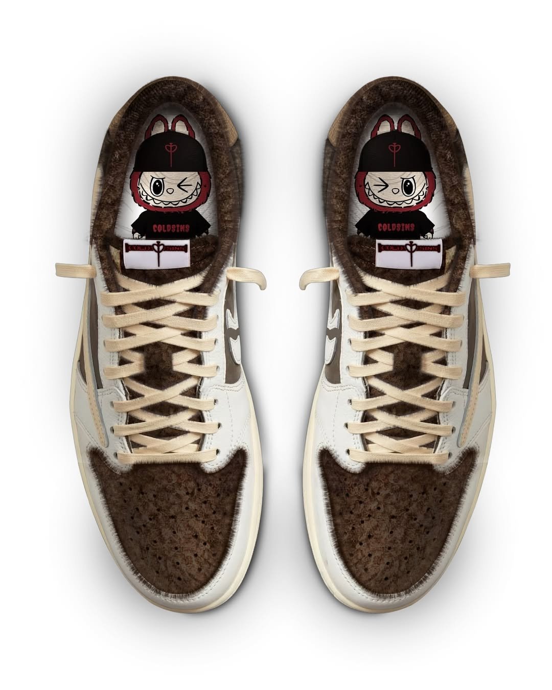 COLDSINS 推出 Labubu 版本「倒勾」Travis Scott x AJ1！玩偶與球鞋的王見王組合？