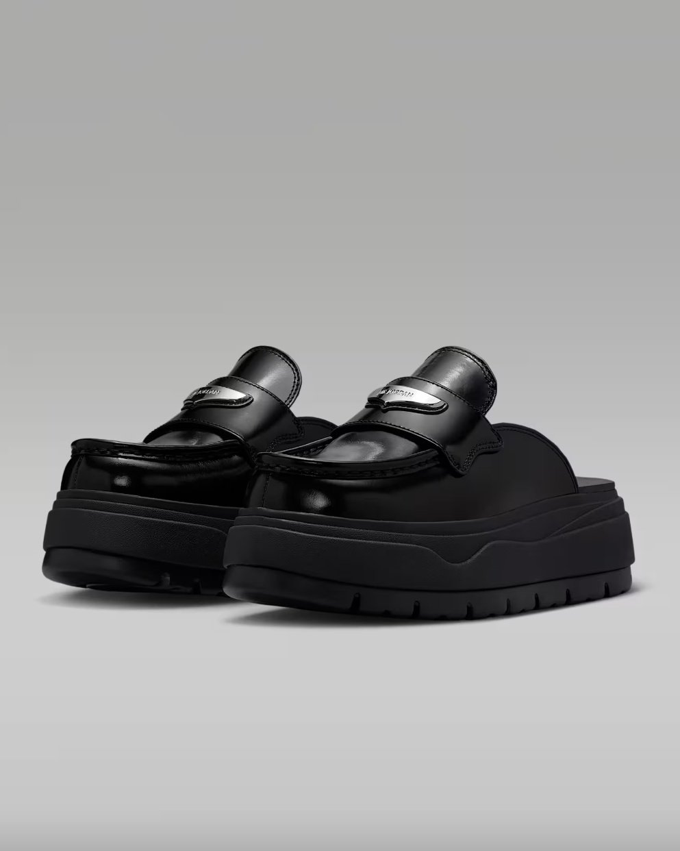 Air Jordan Mule Loafer 正式登場!喬丹版「運動樂福鞋」可愛爆表!