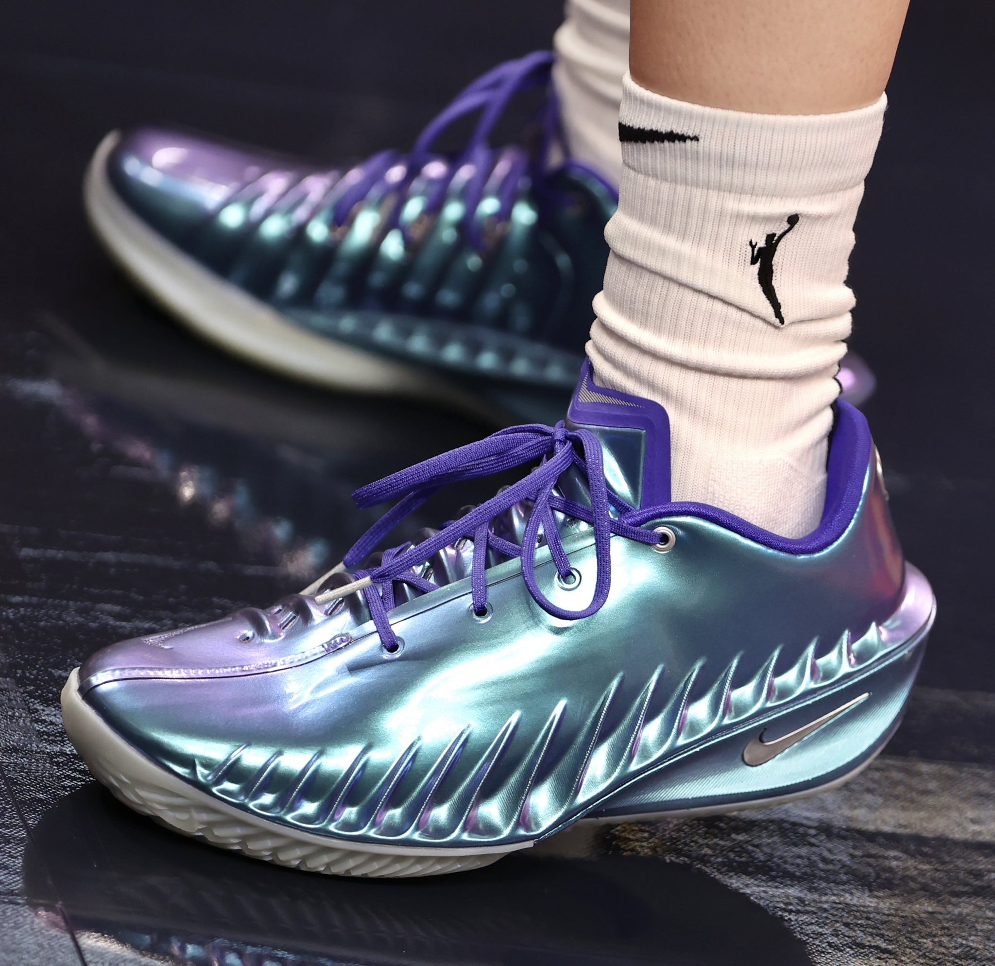 Nike G.T. Cut 4 首度正式曝光！WNBA 超新星 Paige Bueckers 搶先上腳！