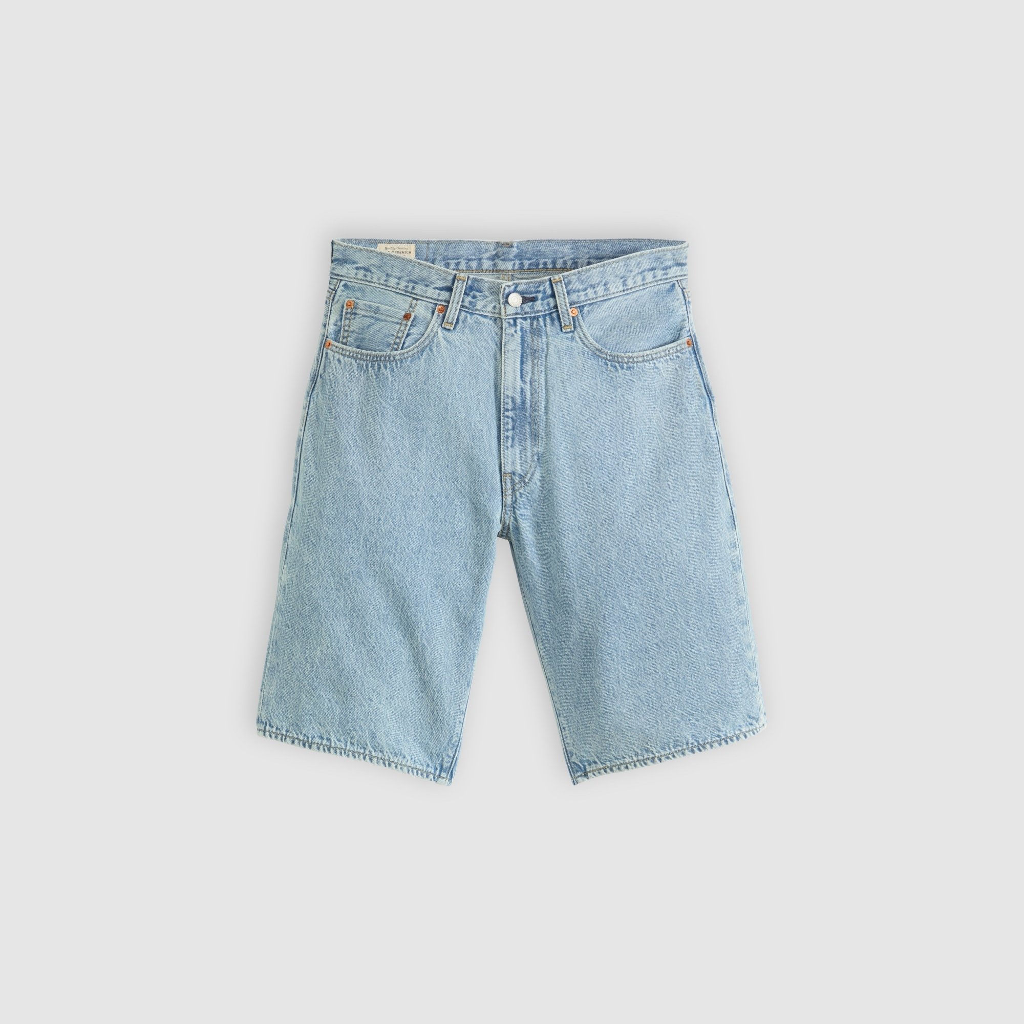 從極簡到街頭,Jort & Baggy Shorts夏日穿搭神褲讓你一「褲」到底,打造隨性不羈的中性穿搭哲學