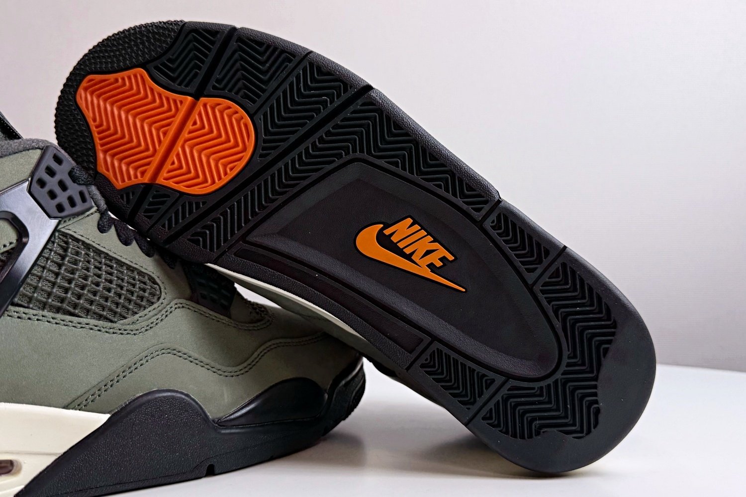 UNDEFEATED x Air Jordan 4 台灣發售情報整理!聯名完整系列開箱一次看!