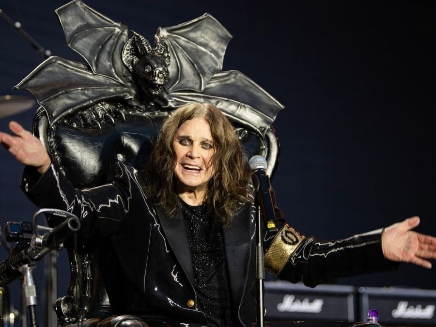 奧茲奧斯本 Ozzy Osbourne 辭世，享壽 76 歲！終場謝幕：「感謝你們讓我活成傳奇！」