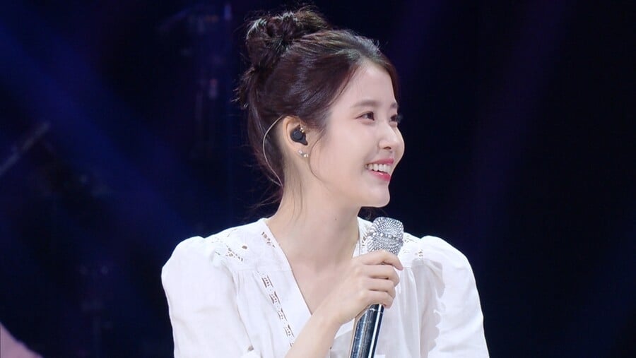 IU 朴寶劍