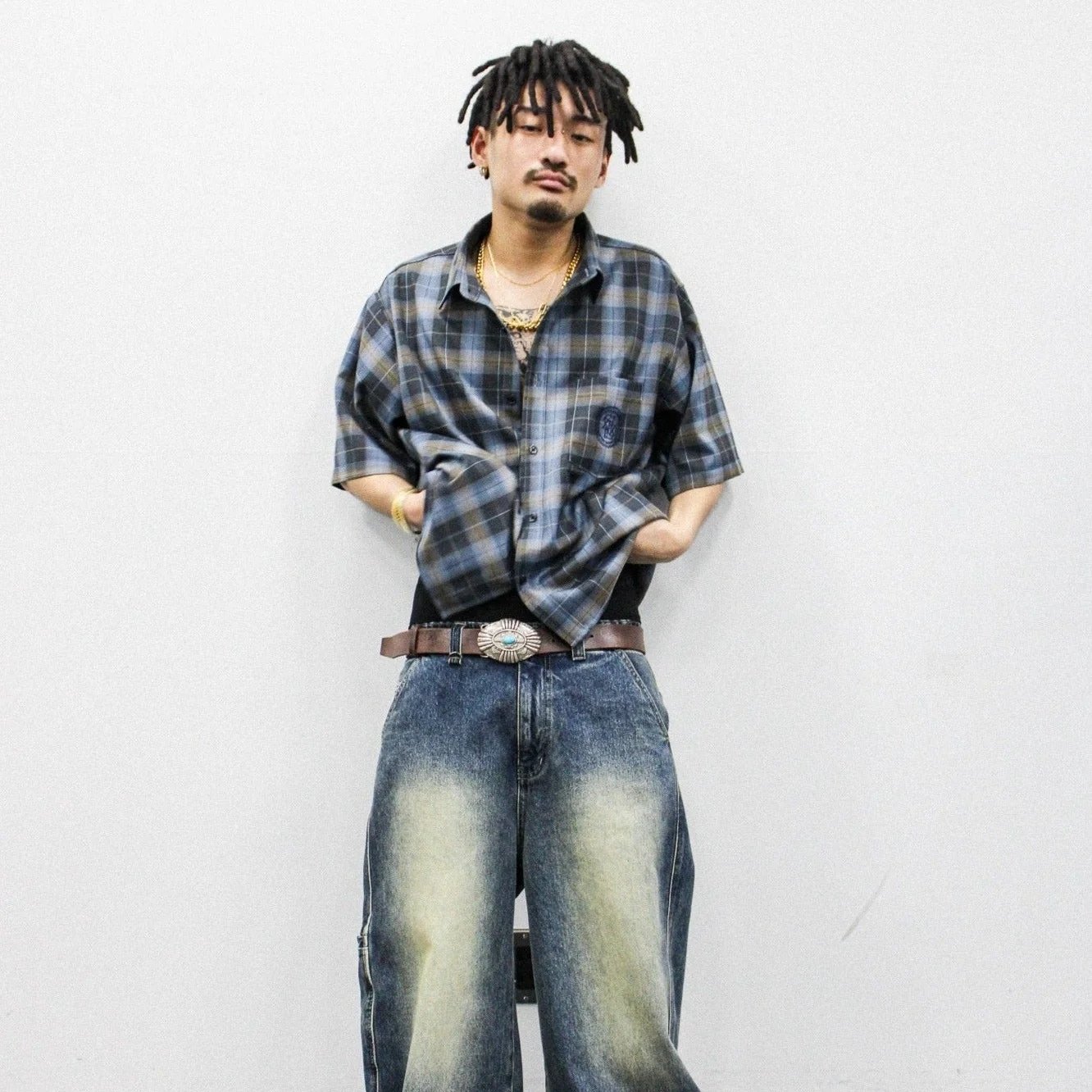 2025 盤點 7 款必收 Boxy 短版襯衫品牌推薦!Uniqlo、TCM⋯等品牌穿上秒變潮人!