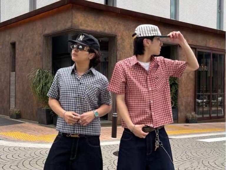 2025 盤點 7 款必收 Boxy 短版襯衫品牌推薦!Uniqlo、TCM⋯等品牌穿上秒變潮人!
