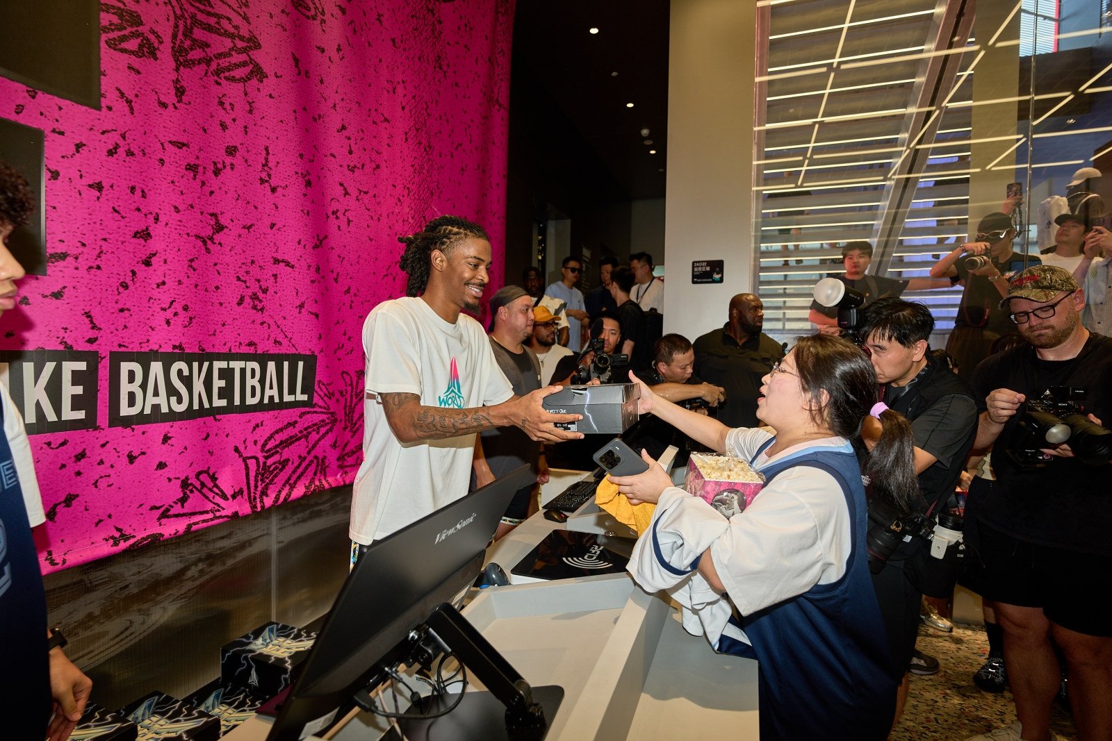 直擊 Ja Morant Nike 世界巡迴深圳站！大秀勁爆灌籃、原來私下的他成熟又親民！