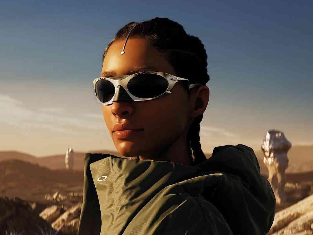Oakley Plantaris Ti 限量登場！Travis Scott 特愛款式，2075 未來感設計發售情報一覽！