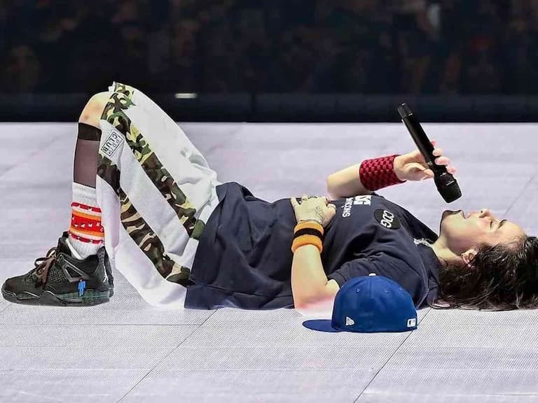 Billie Eilish x Air Jordan 4 搶先曝光？倫敦巡演亮相，復古格紋設計太吸睛！