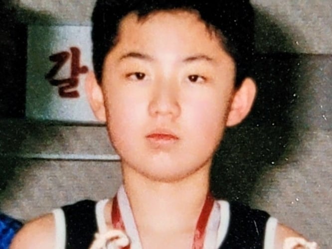 金正恩 13 歲稚嫩照曝光！曾愛上籃球每天都打到天黑！