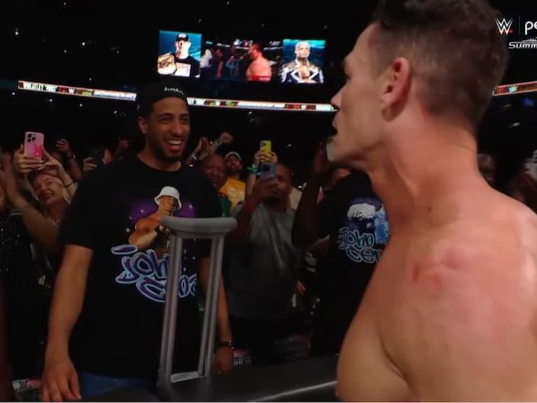 Tyrese Haliburton 現身 WWE 現場,John Cena 奪走對方拐杖暴揍對手一頓!