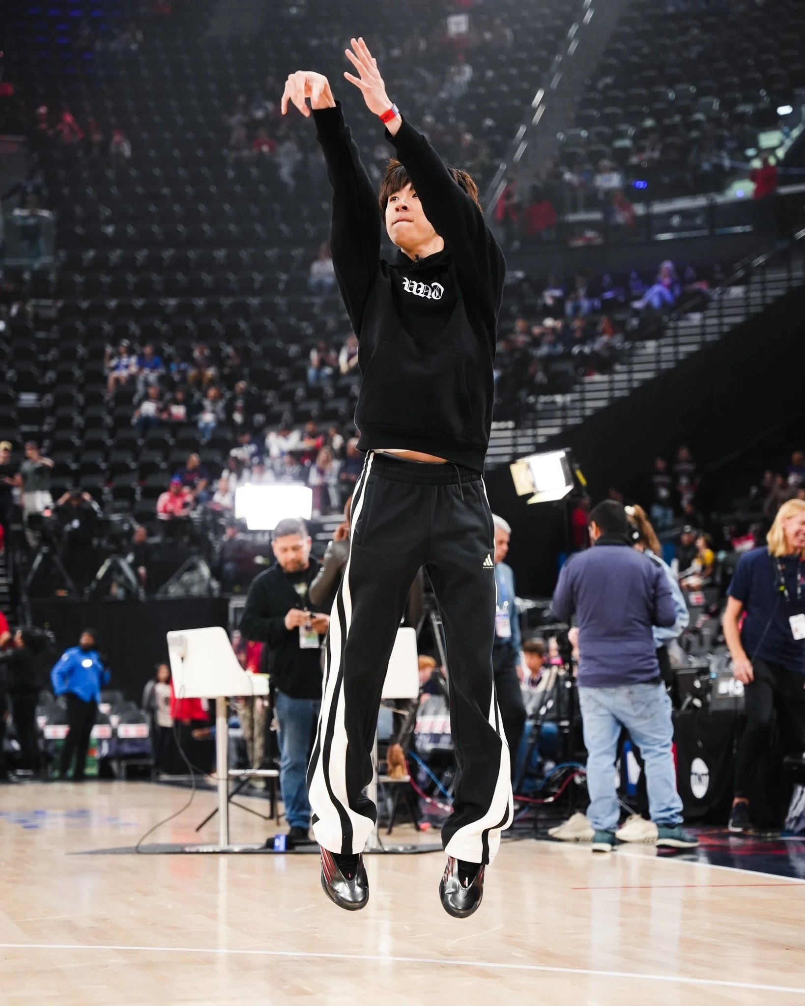 Ray 前往 James Harden 中國行被迫取消!背後原因曝光!