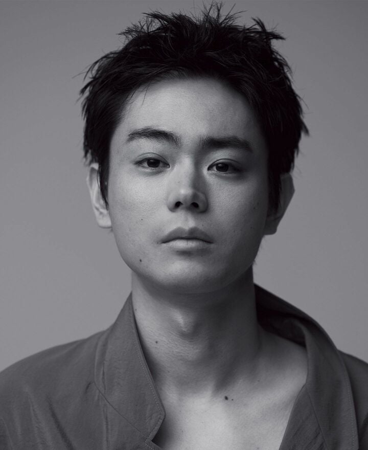 《玻璃之心》菅田將暉戲劇代表作、和小松菜奈結婚、《假面騎士 W》出道⋯5 件事快認識！